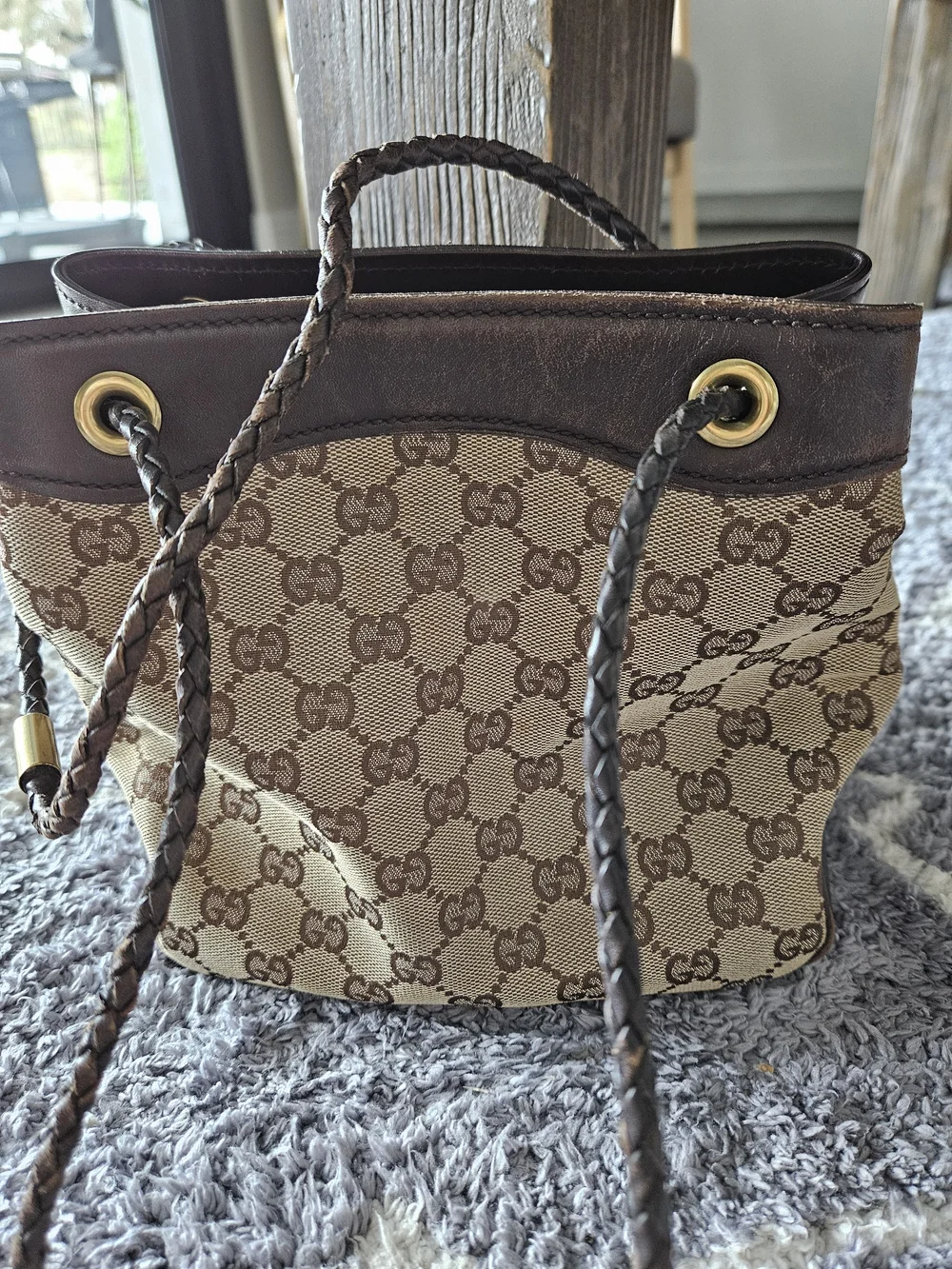 Gucci Beige & Brown GG Canvas Drawstring Shoulder/Crossbody Bag - Picture 3 of 11